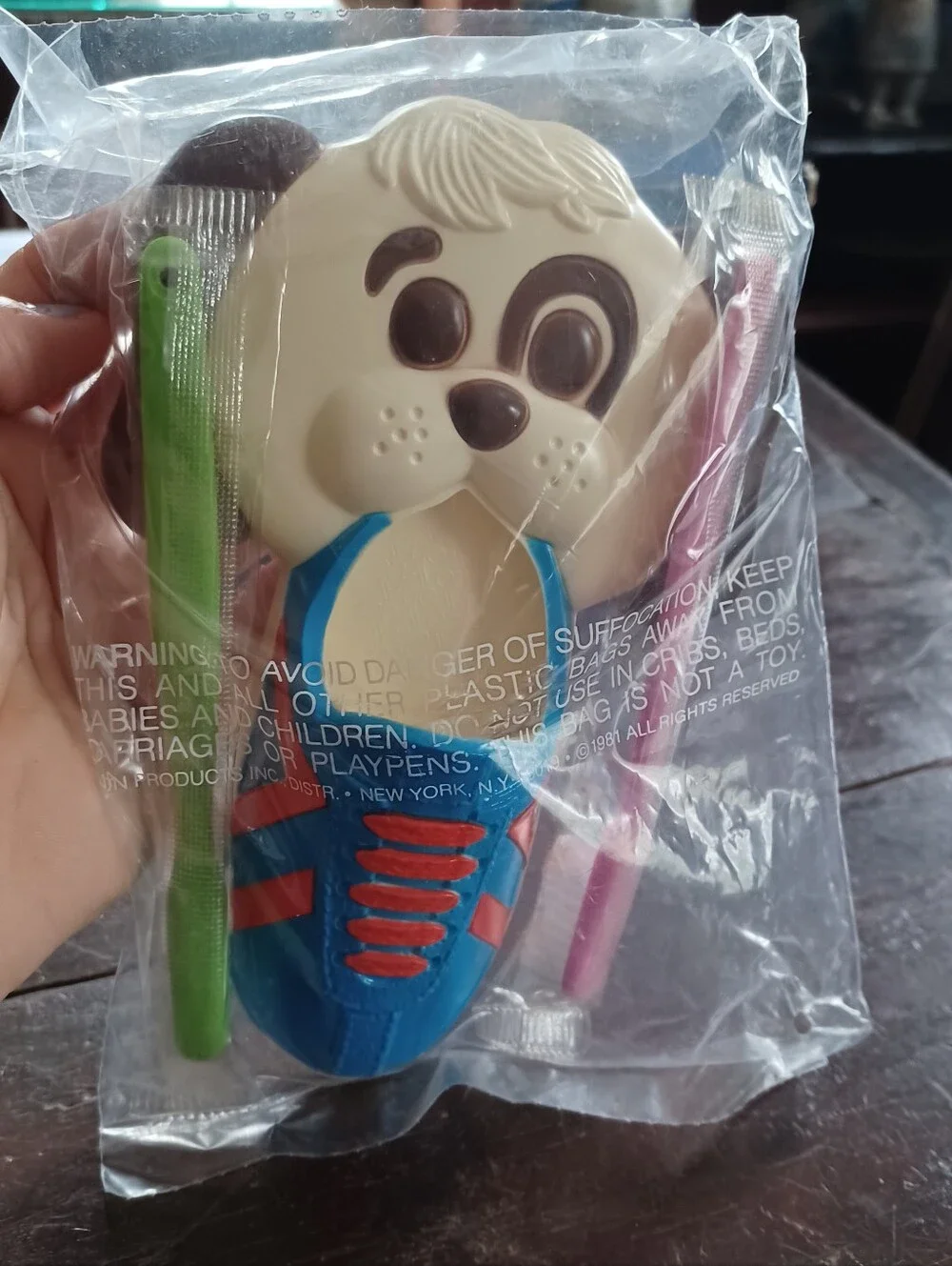 NIB Vintage 80s Avon Playful Pups complete unopened toothbrush holder set